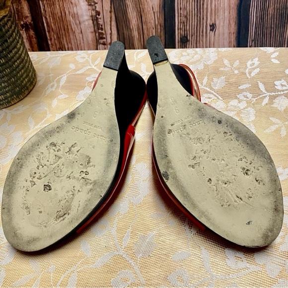 Kate Spade ♠️ Stunning Red & Black Patent Wedges Size 9 - Picture 6 of 8